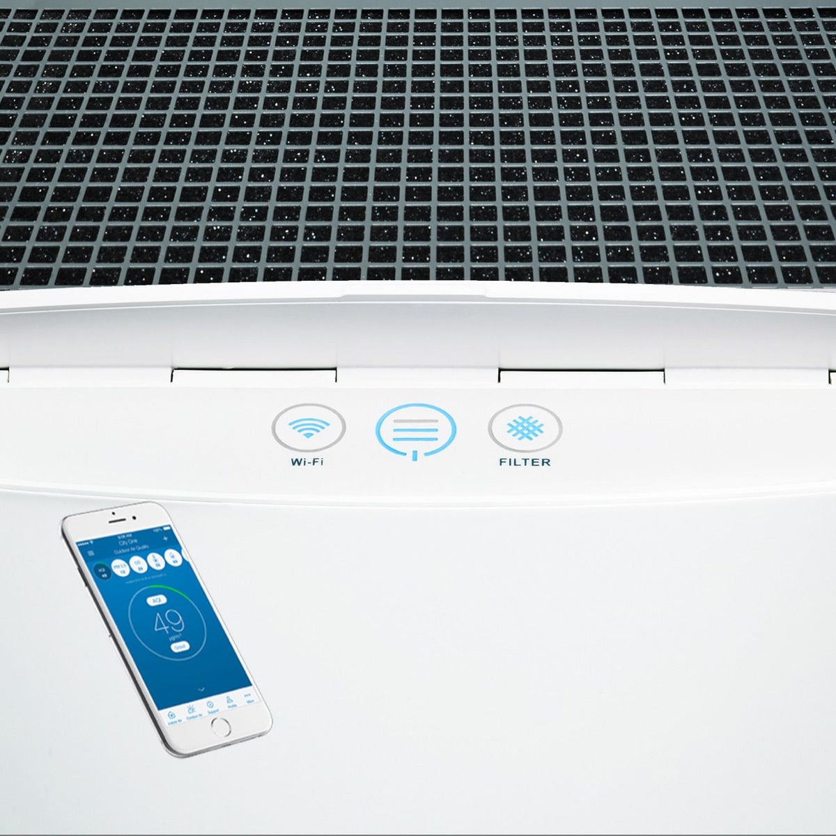 Bedienfeld des Blueair Classic 505 Luftreinigers mit Wi-Fi-Symbol, Filteranzeige und Smartphone-App
